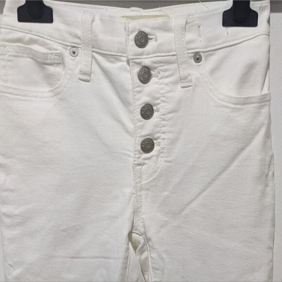 Madewell | 9" Mid-Rise Skinny Jeans in Pure White - Picture 7 of 13